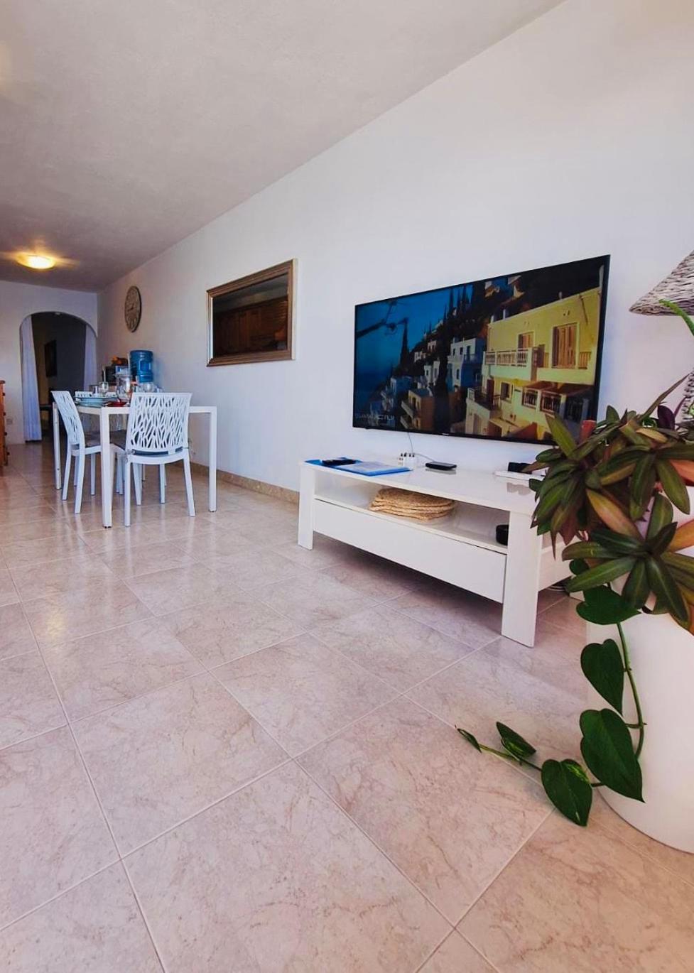 Seafront Apartment Terrace, Lounger & Panoramic Ocean Views Mellieħa Exteriér fotografie