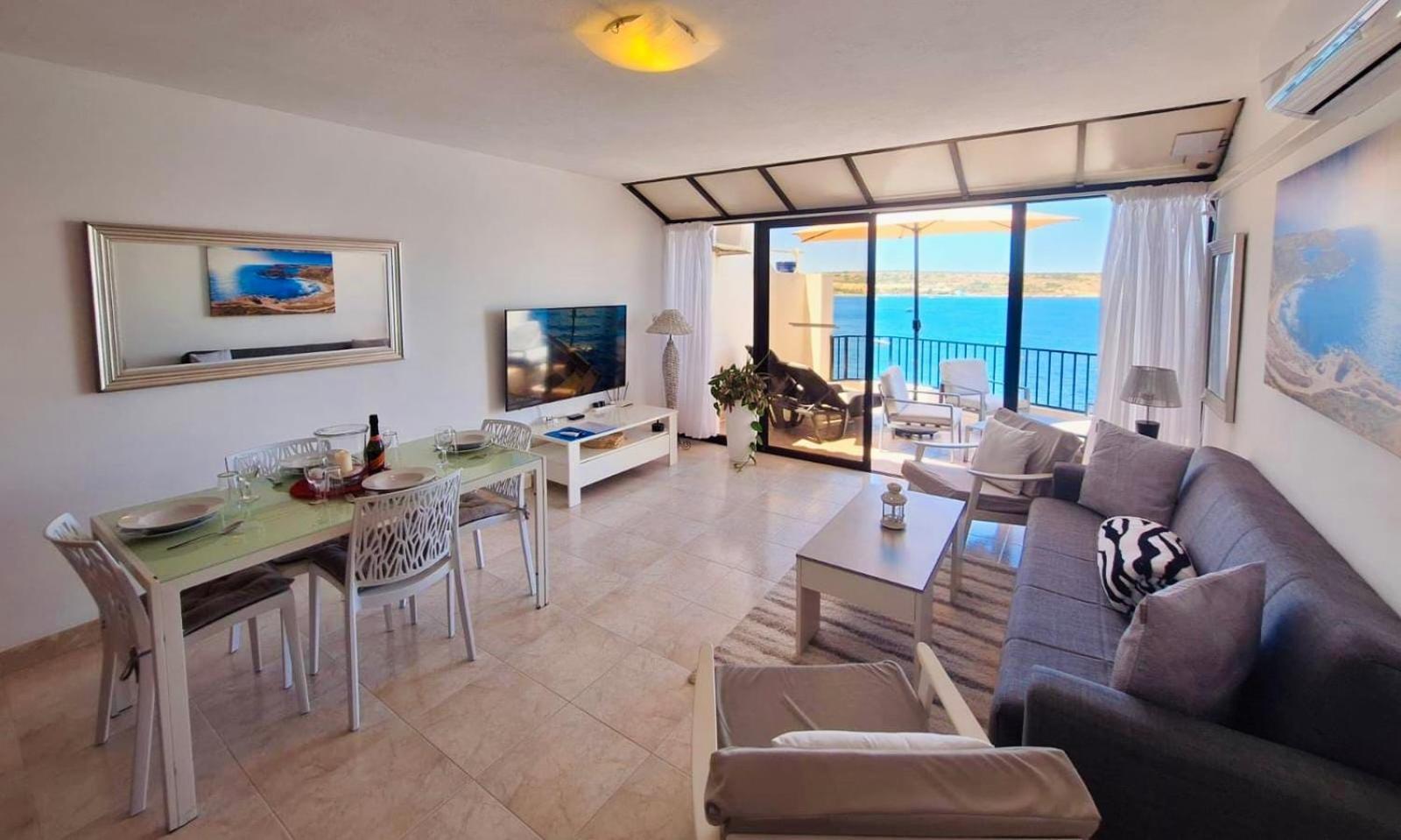 Seafront Apartment Terrace, Lounger & Panoramic Ocean Views Mellieħa Exteriér fotografie