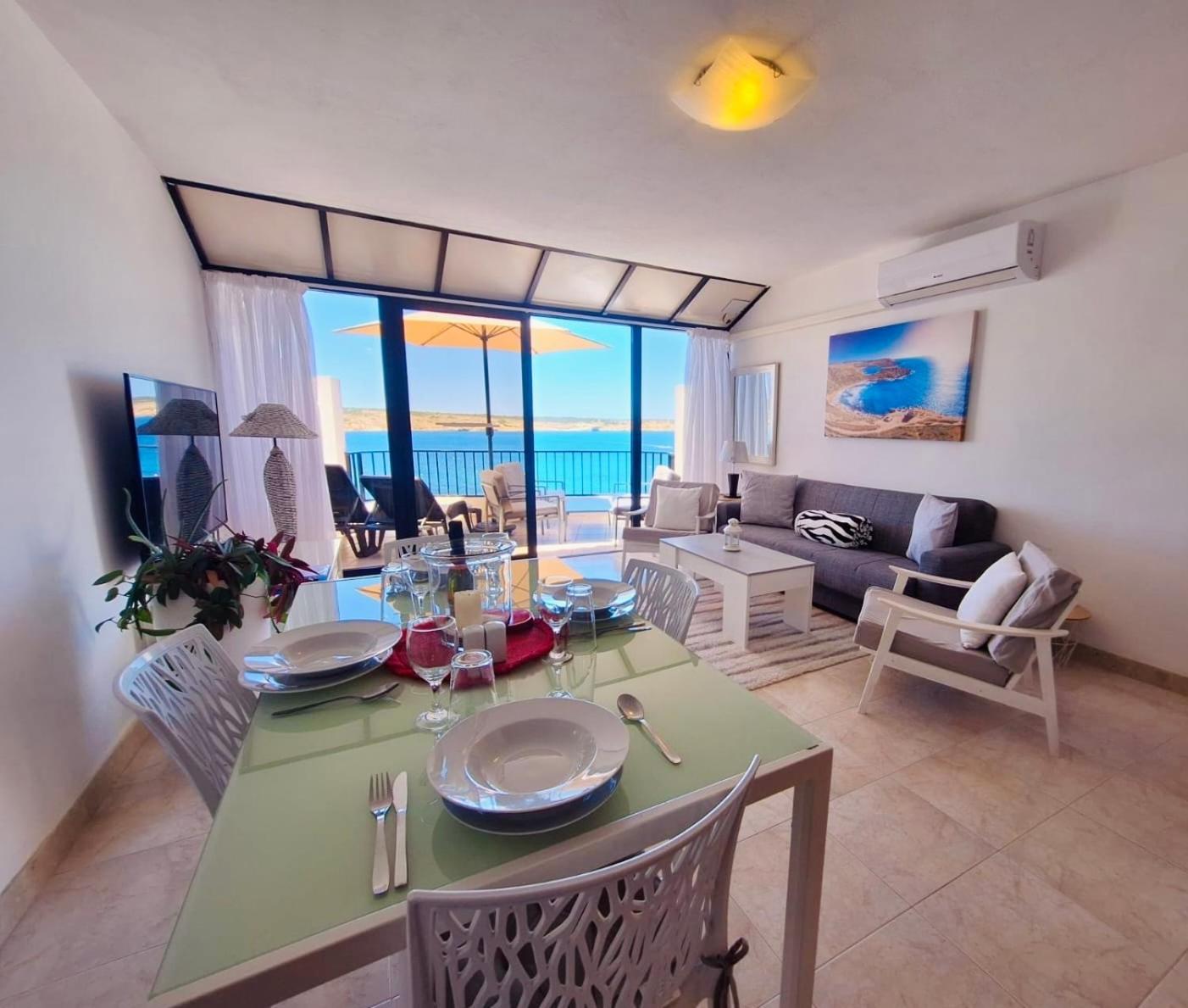 Seafront Apartment Terrace, Lounger & Panoramic Ocean Views Mellieħa Exteriér fotografie